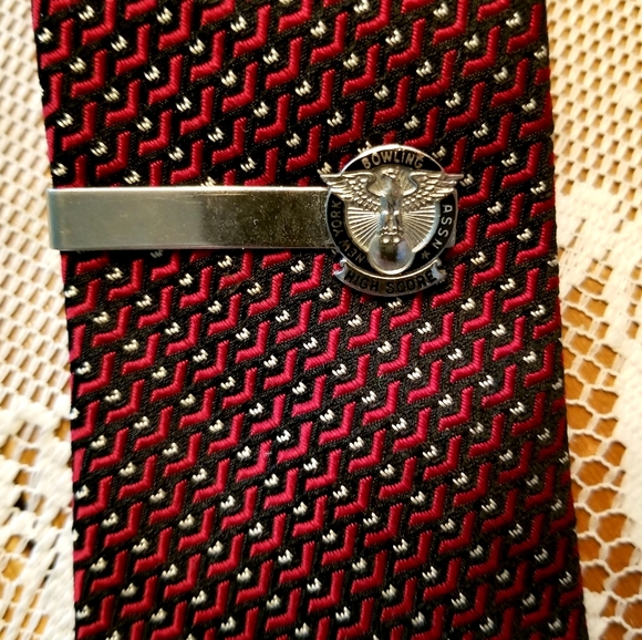 Vintage 50s tie & clip / Rockabilly also includes 50s vintage tie - Picture 3 of 3